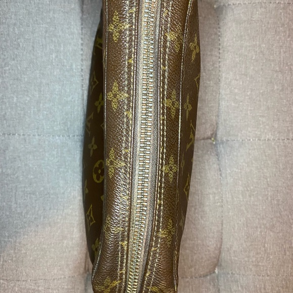 Louis Vuitton Vintage Monogram Trousse Toilette 23 - Picture 7 of 15